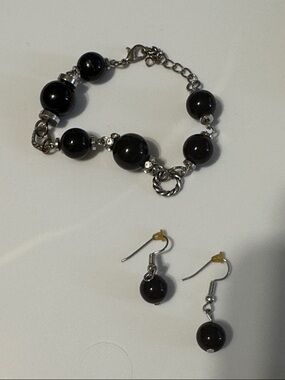 paparazzi Black Bead Bracelet and Dangle Earrings Set